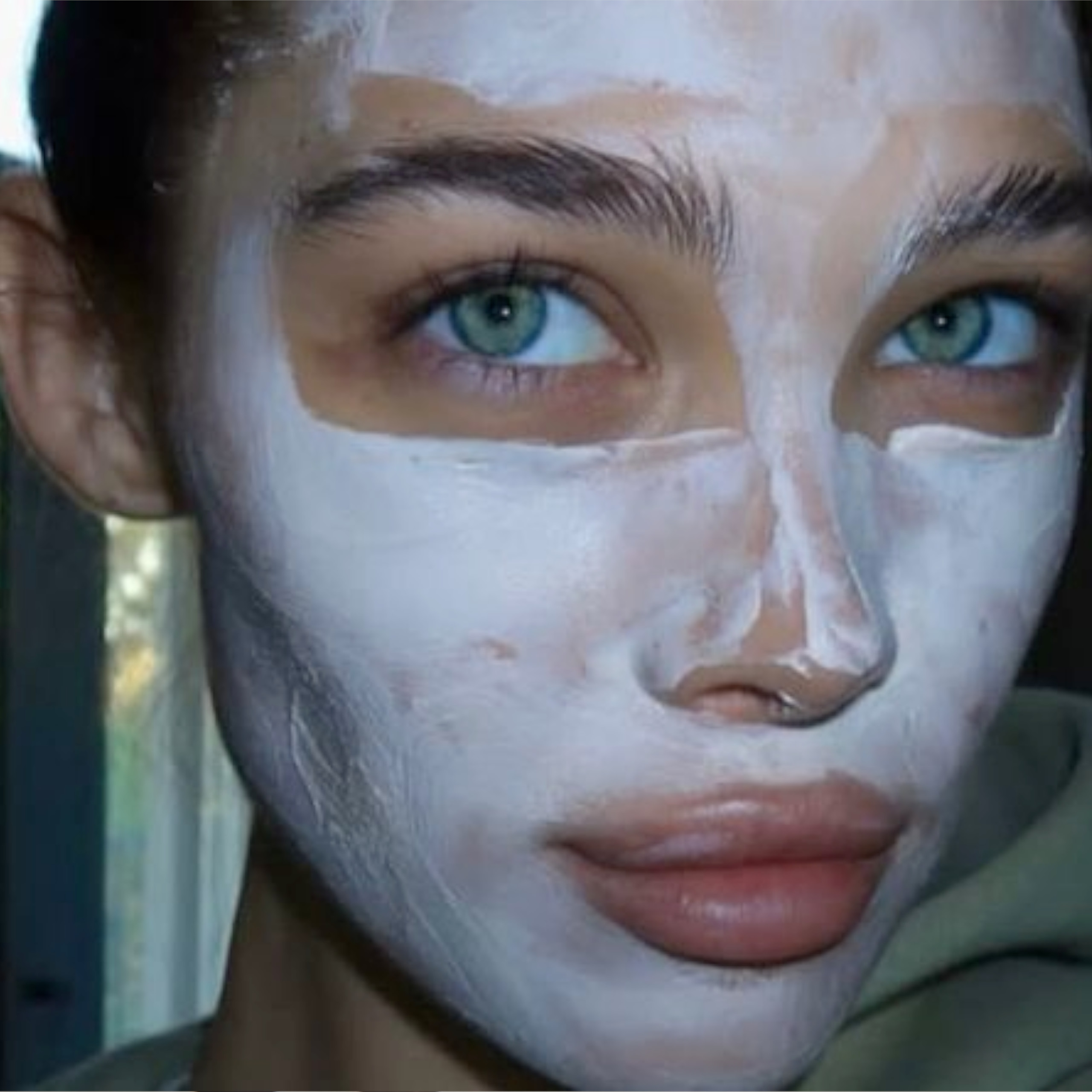 Sunscreen, But Make It Chic: The New Summer Skin Essential