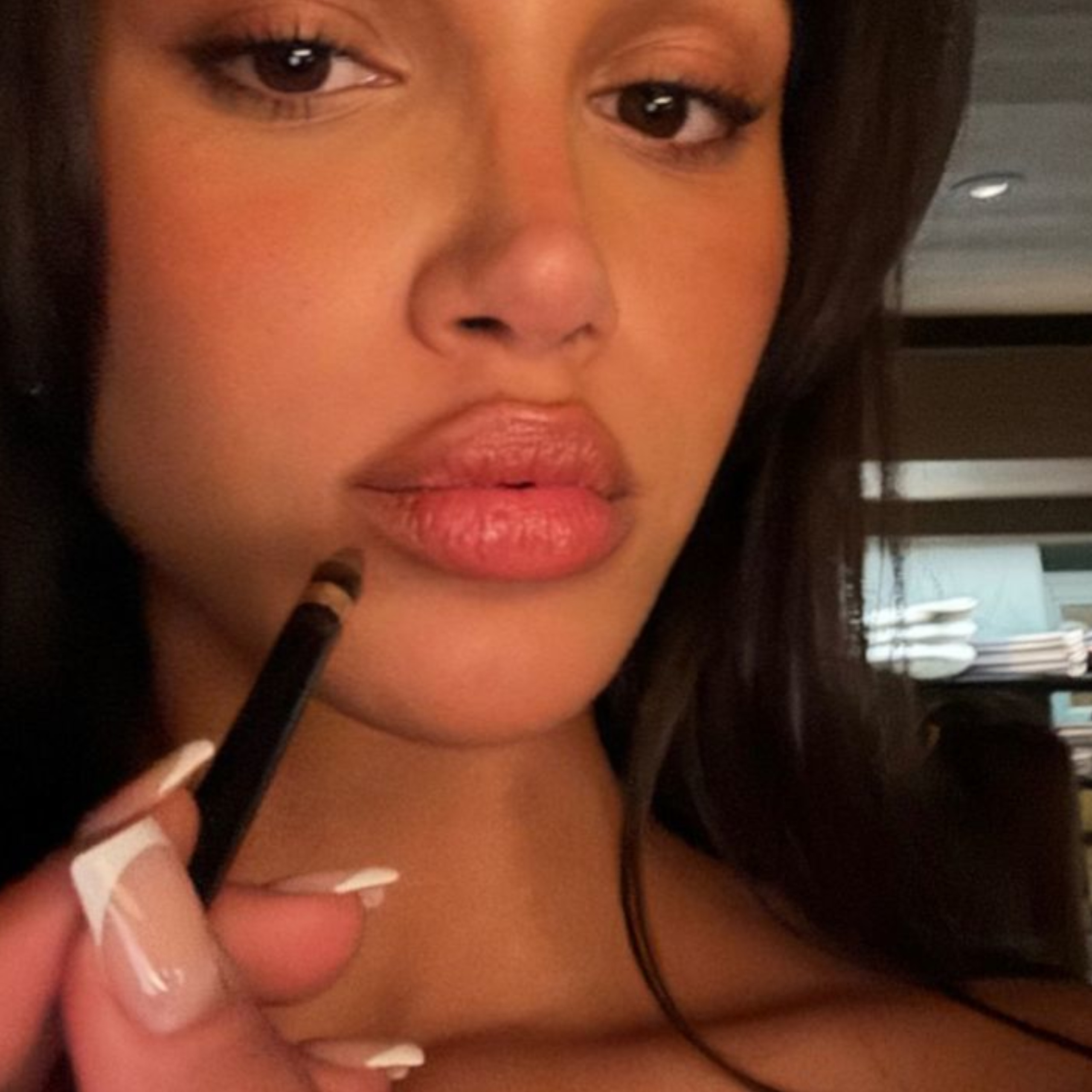 Why Your Lip Liner Isn’t Staying Put