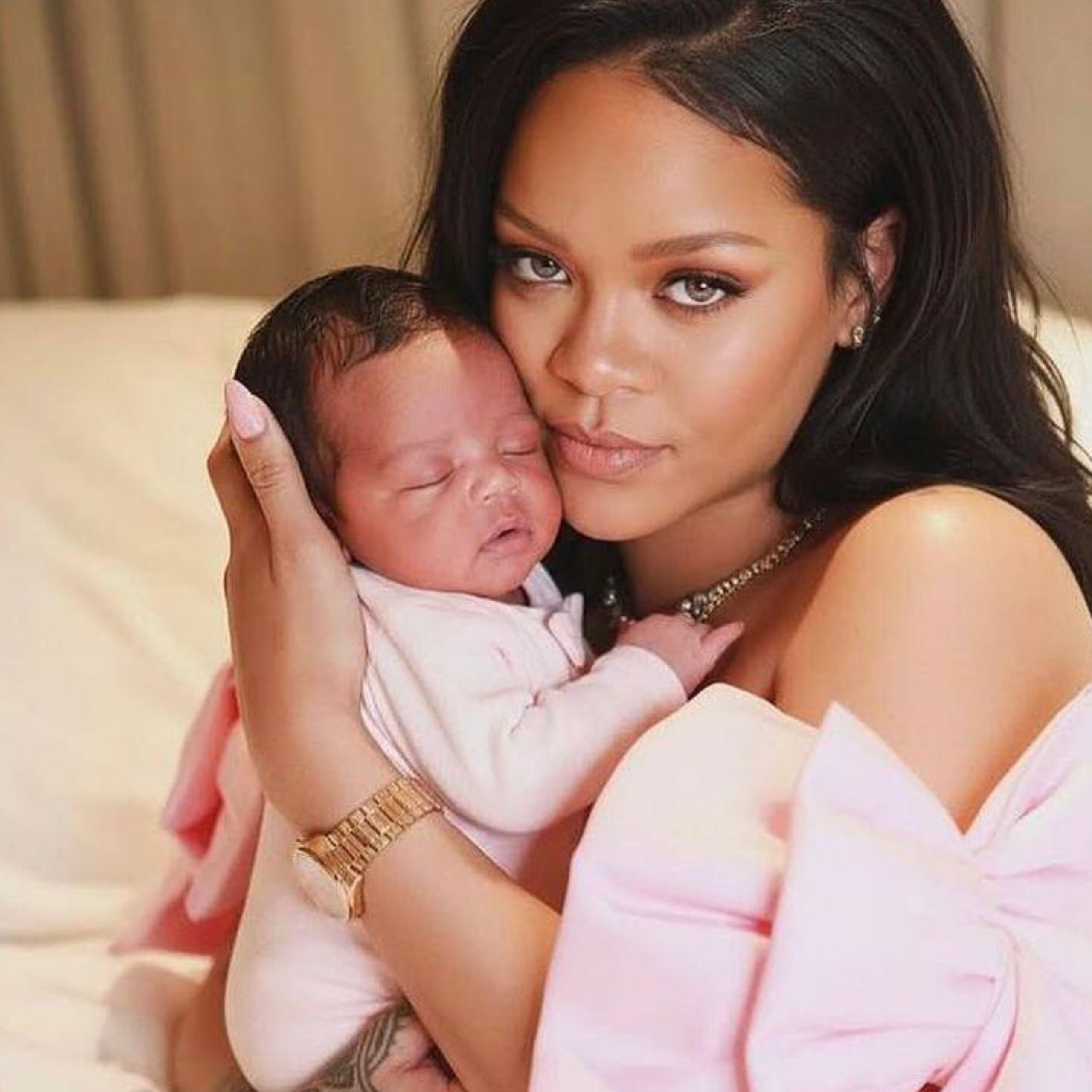It’s a Girl: Rihanna’s New Baby Girl
