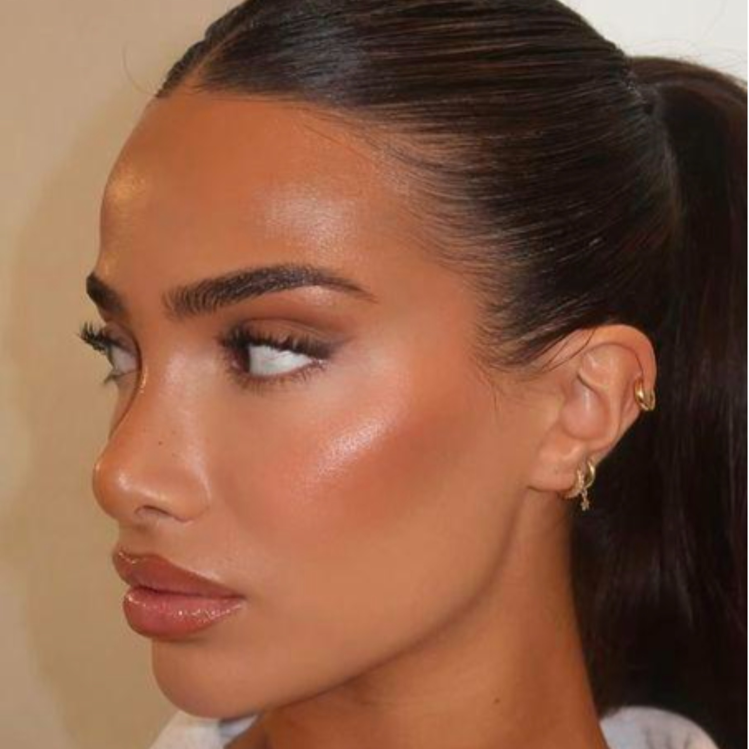 The Champagne Glow Guide